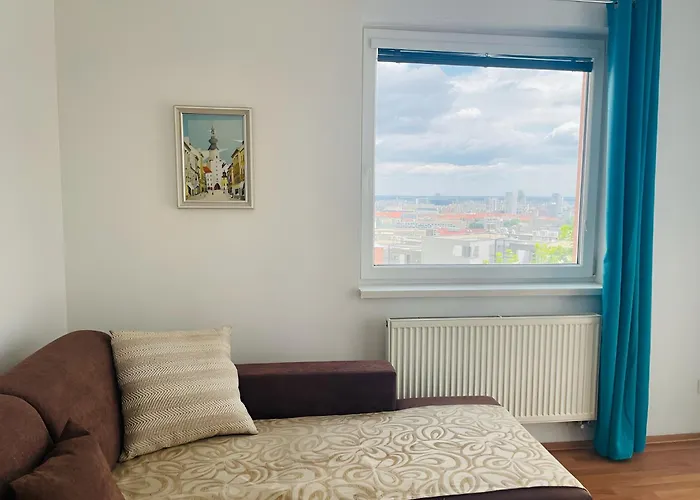 Koliba Hilltop Apartment With Private Parking